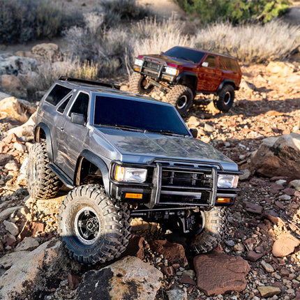 Traxxas TRX-4 Nissan Pathfinder 1/10 Scale RTR Trail Crawler  Part # 110056-4