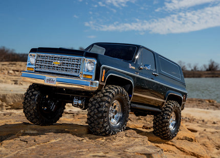Traxxas TRX-4® 1/10 Trail Crawler Truck w/1979 Chevy Blazer Clipless Body (Orange, Red, or Black) – RTR w/ TQi 2.4GHz Radio [82276-4]