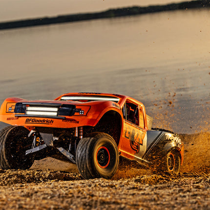 Traxxas Unlimited Desert Racer® 6S RTR 4WD Race Truck w/LED Lights – 85086-4