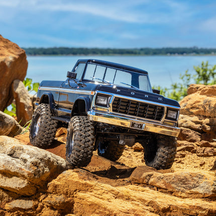 Traxxas TRX-4® 1/10 4WD RTR Scale & Trail® Rock Crawler w/1979 Ford® F-150® Ranger XLT Body (Black or Blue) (92144-4)