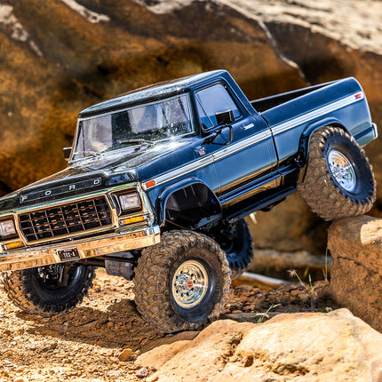 Traxxas TRX-4® 1/10 4WD RTR Scale & Trail® Rock Crawler w/1979 Ford® F-150® Ranger XLT Body (Black or Blue) (92144-4)