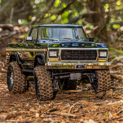 Traxxas TRX-4® 1/10 4WD RTR Scale & Trail® Rock Crawler w/1979 Ford® F-150® Ranger XLT Body (Black or Blue) (92144-4)