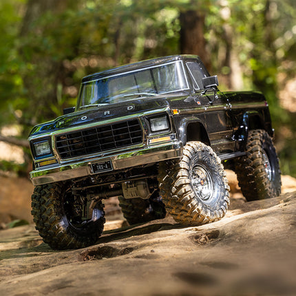 Traxxas TRX-4® 1/10 4WD RTR Scale & Trail® Rock Crawler w/1979 Ford® F-150® Ranger XLT Body (Black or Blue) (92144-4)