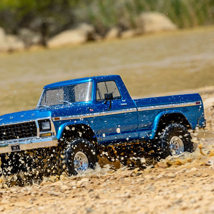 Traxxas TRX-4® 1/10 4WD RTR Scale & Trail® Rock Crawler w/1979 Ford® F-150® Ranger XLT Body (Black or Blue) (92144-4)