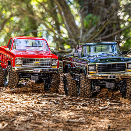 Traxxas TRX-4® 1/10 4WD RTR Scale & Trail® Rock Crawler w/1979 Ford® F-150® Ranger XLT Body (Black or Blue) (92144-4)