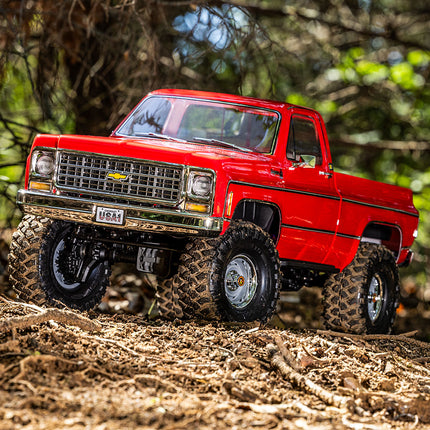 Traxxas TRX-4® 1/10 4WD RTR Scale & Trail® Rock Crawler w/1979 Chevrolet® K10 Truck Body (Red or Black) (92154-4)