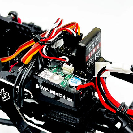 HobbyPlus CR18P V3 Trail Hunter 1/18 Brushless RTR Micro Rock Crawler  Matte Green (HBP1810418-V3) / Matte Sand (1810419-V3)