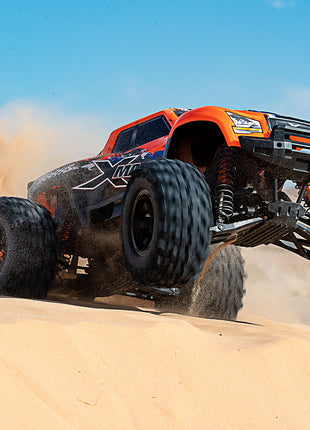 Traxxas X-Maxx 8S 4WD Brushless RTR Monster Truck  w/2.4GHz TQi Radio & TSM