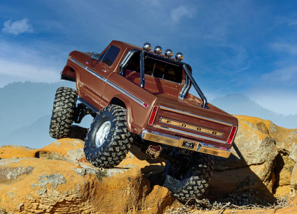 Traxxas TRX-4® High Trail Edition 1/10 RC Crawler w/ 1979 Ford F-150 Ranger XLT Body [92046-4]
