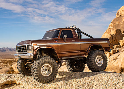 Traxxas TRX-4® High Trail Edition 1/10 RC Crawler w/ 1979 Ford F-150 Ranger XLT Body [92046-4]