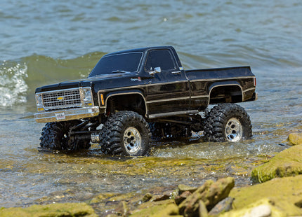 Traxxas TRX-4 1/10 Trail Crawler Truck w/'79 Chevrolet K10 Truck Body w/TQi 2.4GHz Radio