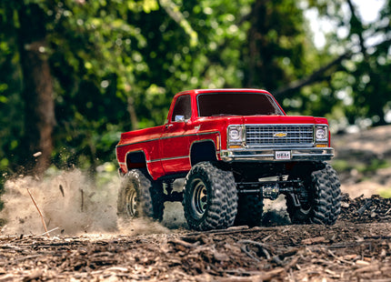 Traxxas TRX-4 1/10 Trail Crawler Truck w/'79 Chevrolet K10 Truck Body w/TQi 2.4GHz Radio