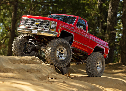 Traxxas TRX-4 1/10 Trail Crawler Truck w/'79 Chevrolet K10 Truck Body w/TQi 2.4GHz Radio