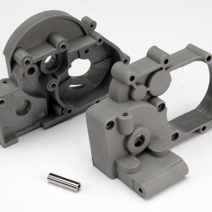 Traxxas Magnum 272 Black Gearbox Halves (L&R) (3691A)