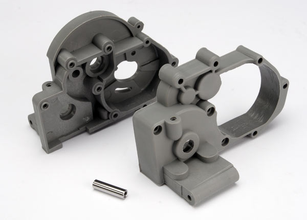 Traxxas Magnum 272 Black Gearbox Halves (L&R) (3691A)
